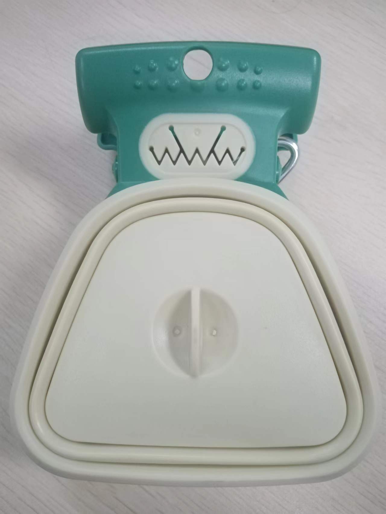 Touchless Foldable Poop Bag Scooper and Dispenser